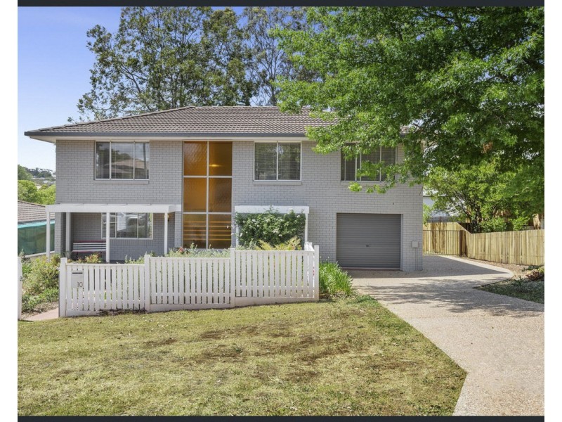 10 Catto Street, Centenary Heights QLD 4350