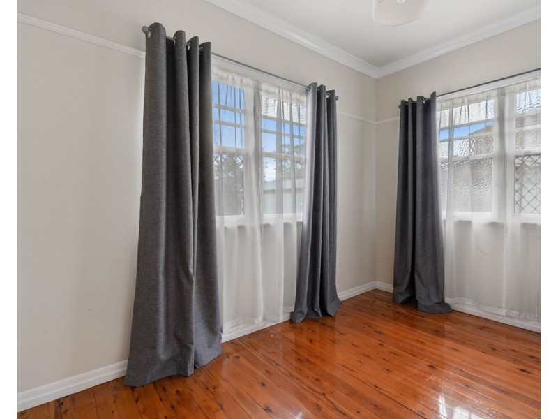 22 Ipswich Street, East Toowoomba QLD 4350