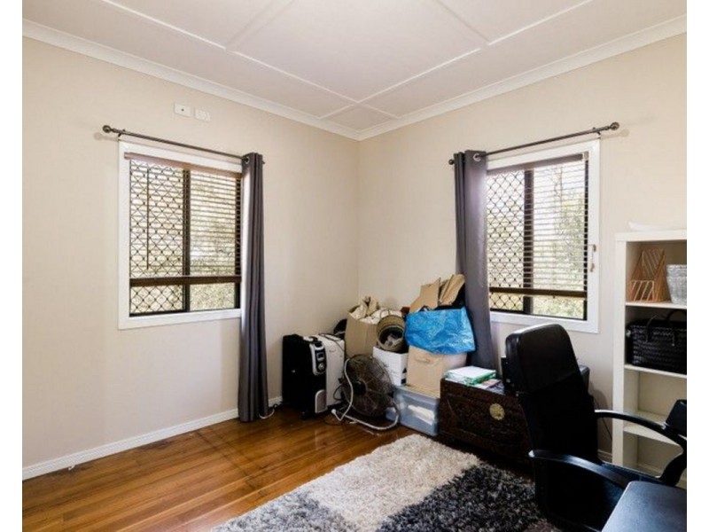 19 Perry Street, Harlaxton QLD 4350