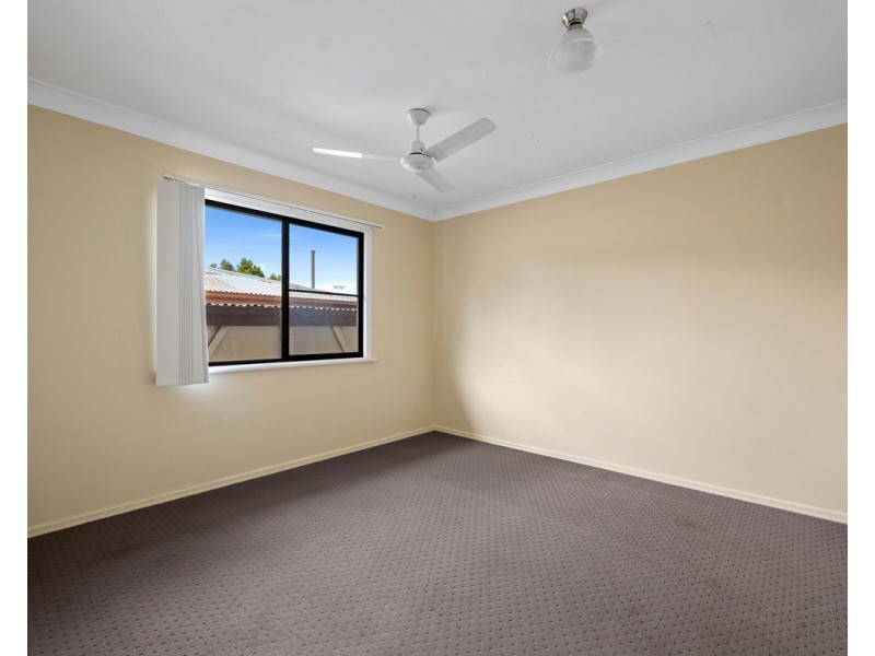 8 McGregor Street, Wilsonton QLD 4350