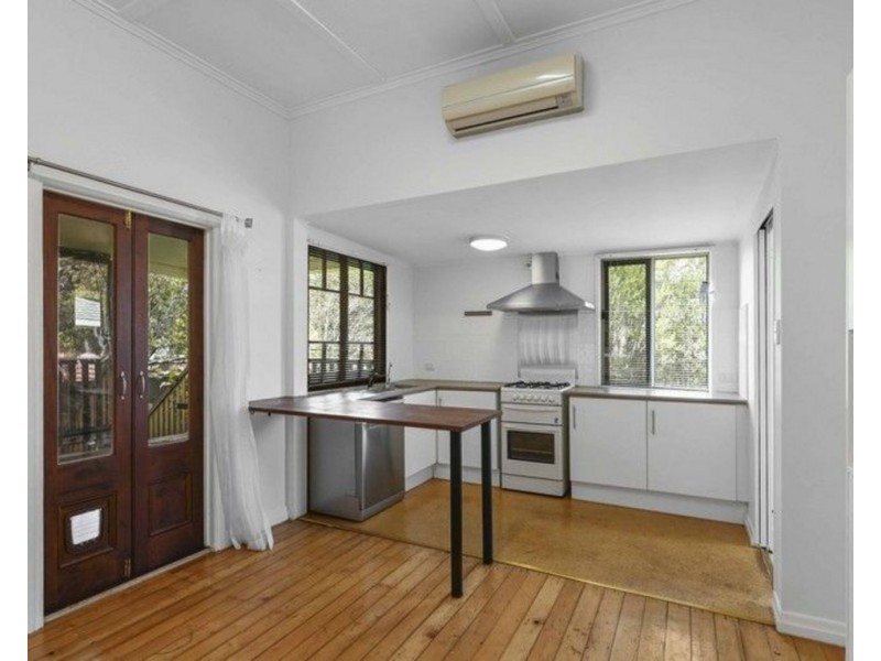 58 Anzac Avenue, Newtown QLD 4350