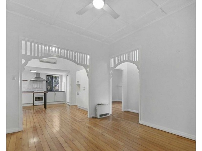 58 Anzac Avenue, Newtown QLD 4350