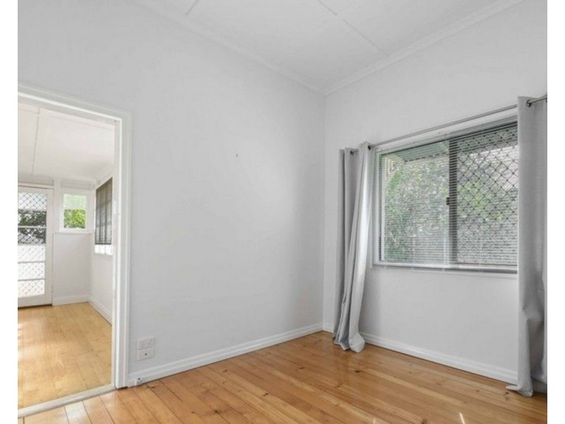 58 Anzac Avenue, Newtown QLD 4350