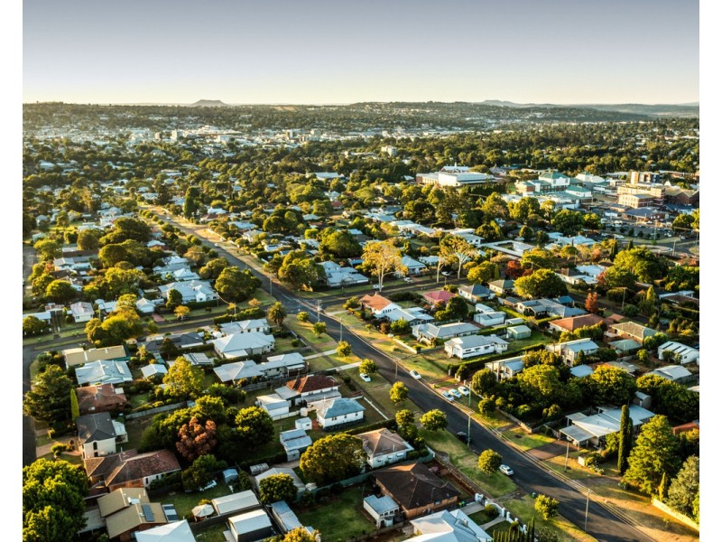 22 Ipswich Street, East Toowoomba QLD 4350