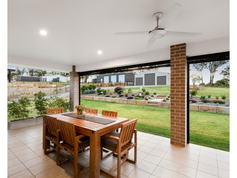 14 Linus Street, Highfields QLD 4352
