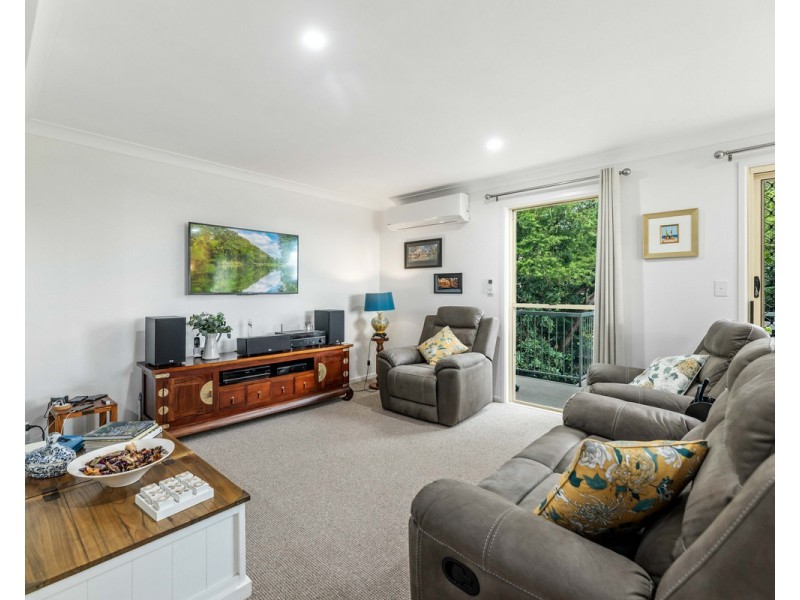 44 Rifle Range Road, Mount Lofty QLD 4350