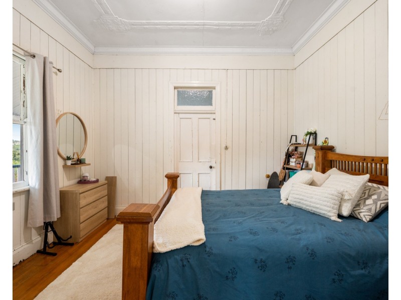 20 Cumming Street, North Toowoomba QLD 4350
