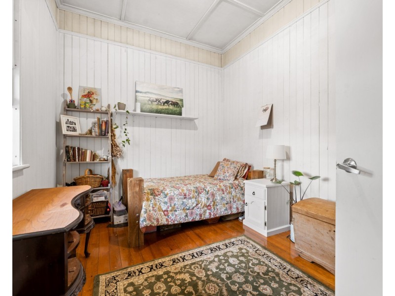 20 Cumming Street, North Toowoomba QLD 4350