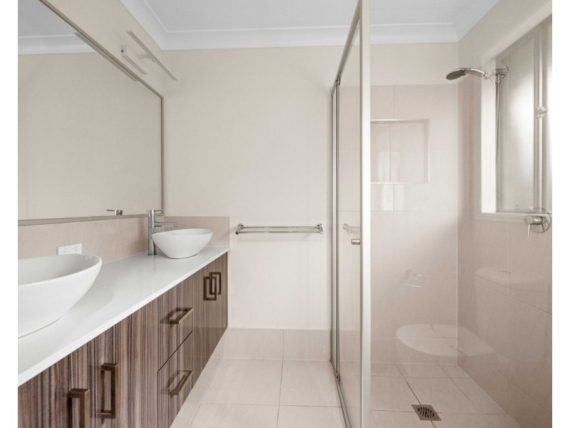 6 Tornio Drive, Kearneys Spring QLD 4350