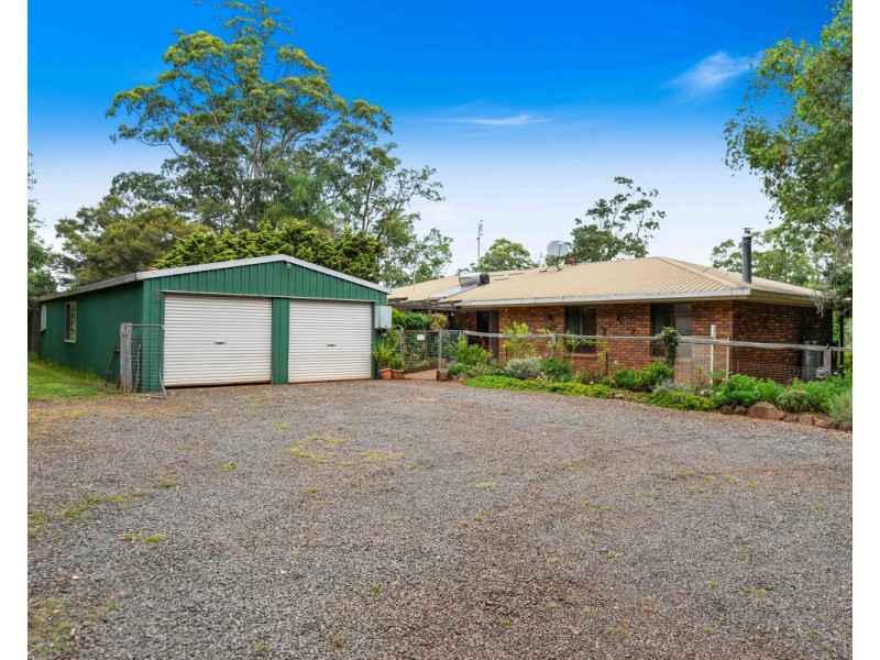 1 Murphy Road, Ravensbourne QLD 4352