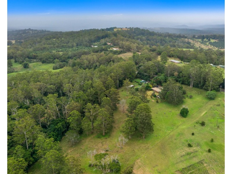 1 Murphy Road, Ravensbourne QLD 4352