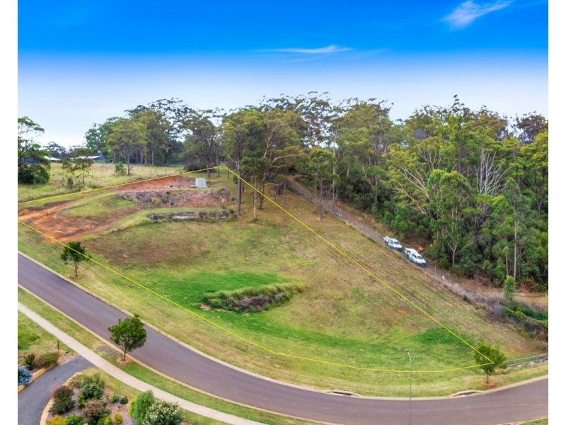 40 Escarpment Avenue, Cabarlah QLD 4352