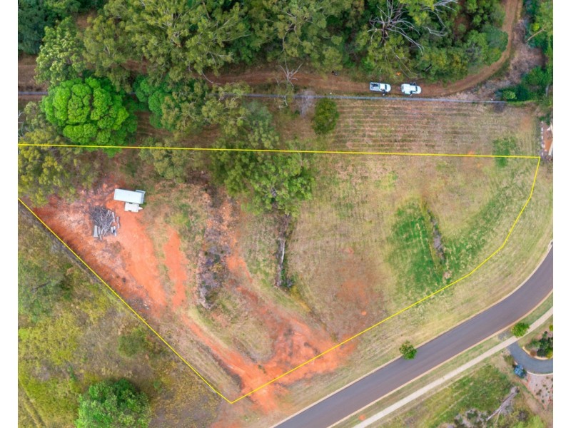 40 Escarpment Avenue, Cabarlah QLD 4352