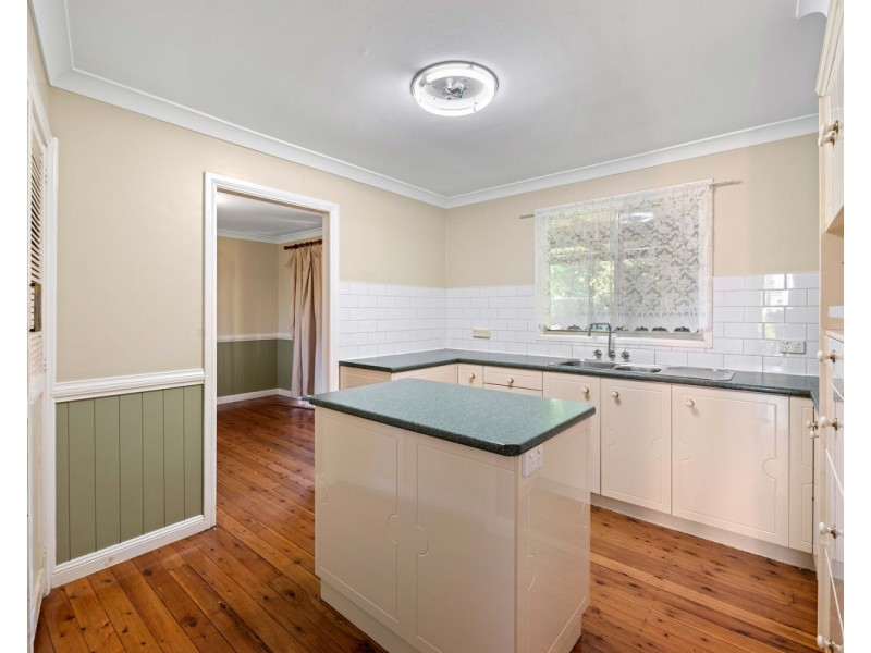 9 Clarice Street, Harristown QLD 4350