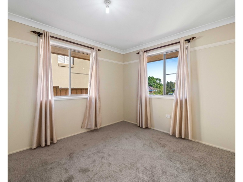 9 Clarice Street, Harristown QLD 4350