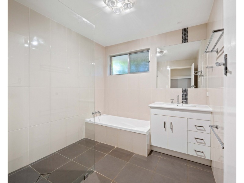 9 Clarice Street, Harristown QLD 4350