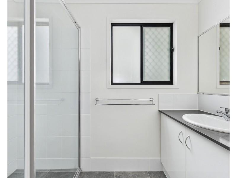2/2b Waverley Street, North Toowoomba QLD 4350