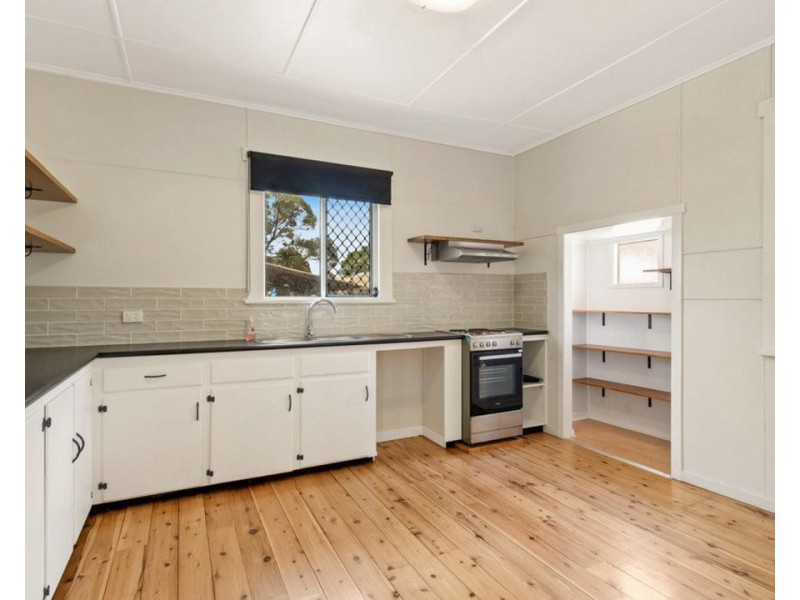 18 Power Street, Harristown QLD 4350