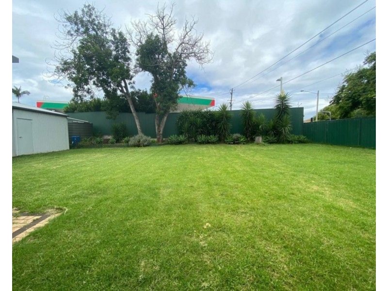 18 Power Street, Harristown QLD 4350