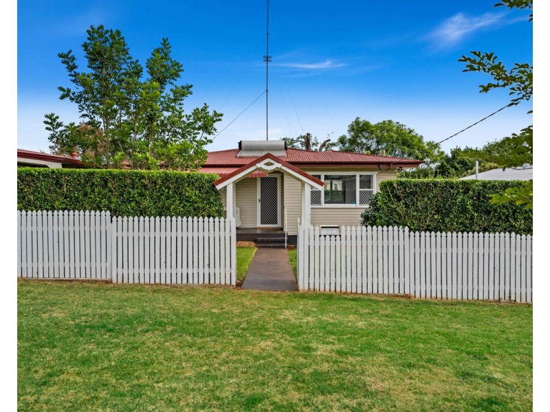 22 Shiel Street, Rangeville QLD 4350