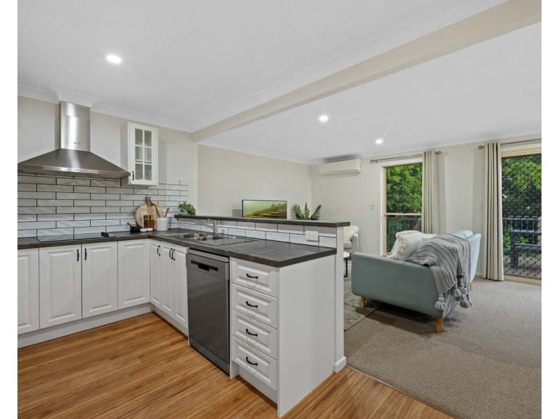 44 Rifle Range Road, Mount Lofty QLD 4350