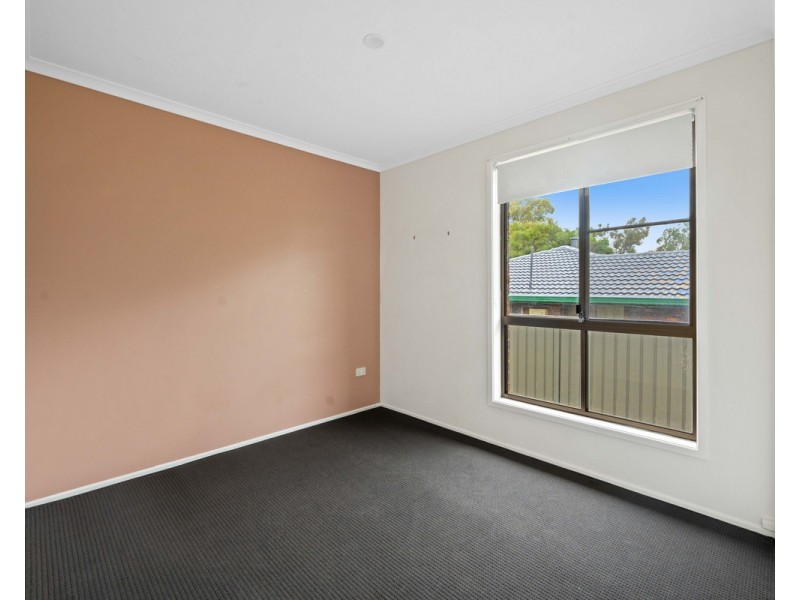 8 East Street, Kingsthorpe QLD 4400