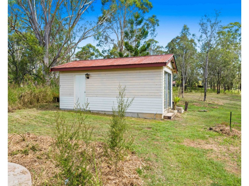 43 Cemetery Road, Murphys Creek QLD 4352