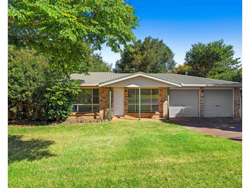 32 Seppelt Street, Wilsonton Heights QLD 4350