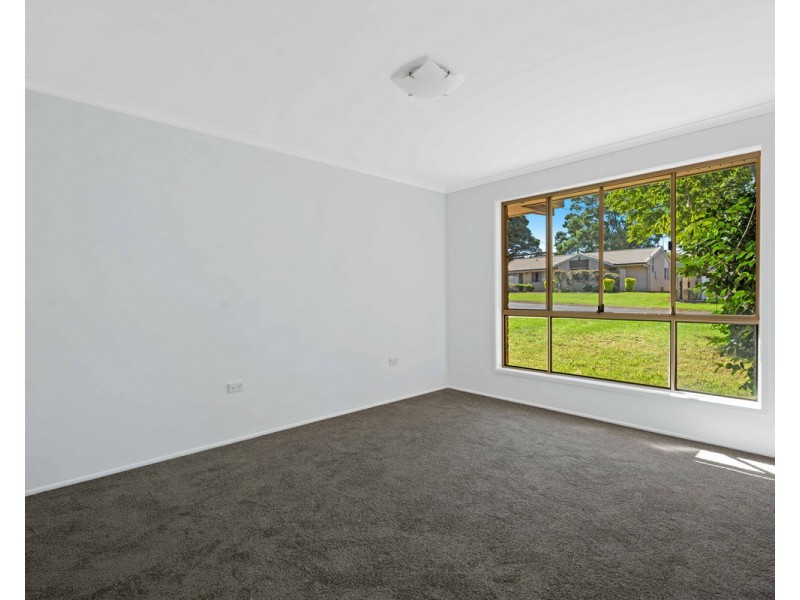 32 Seppelt Street, Wilsonton Heights QLD 4350