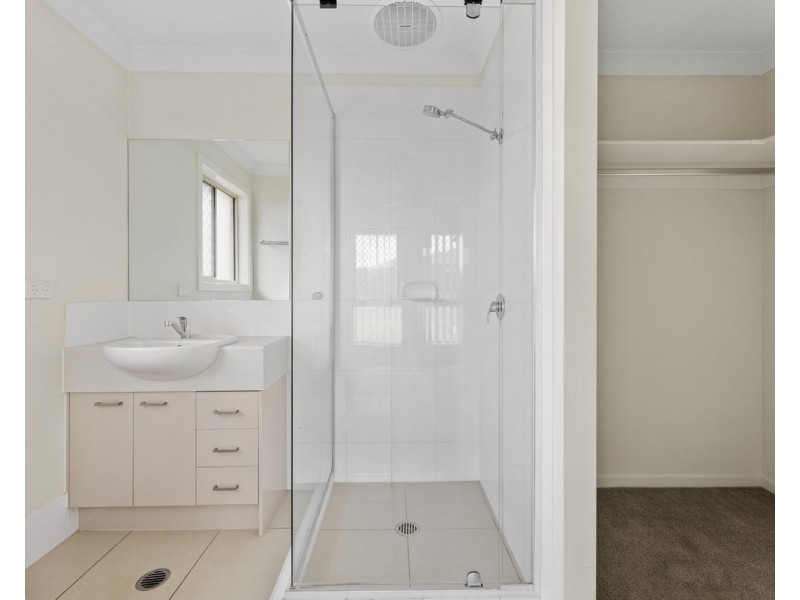 22 Wandoo Crescent, Westbrook QLD 4350