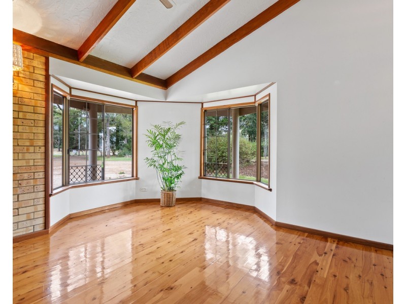 10172 New England Highway, Cabarlah QLD 4352