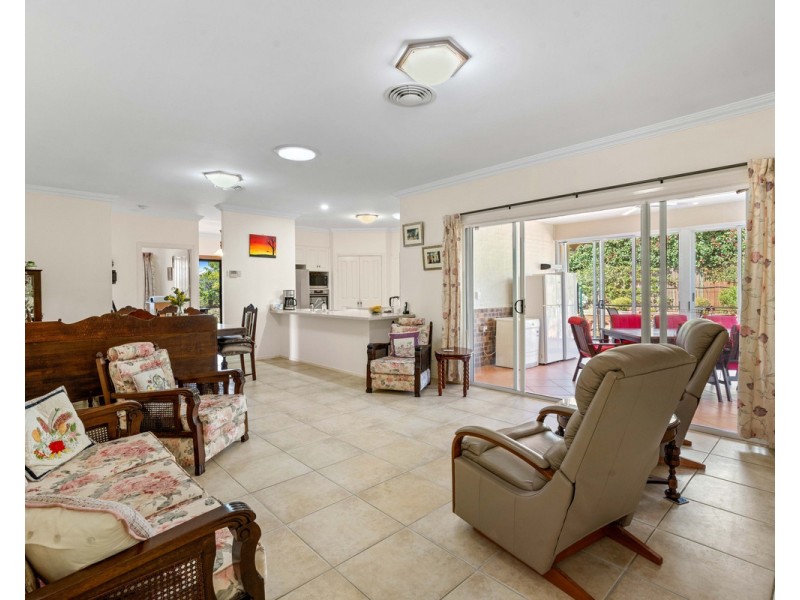25 Cole Drive, Highfields QLD 4352