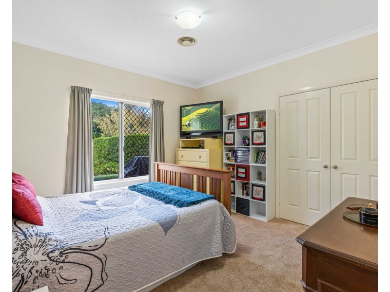 25 Cole Drive, Highfields QLD 4352