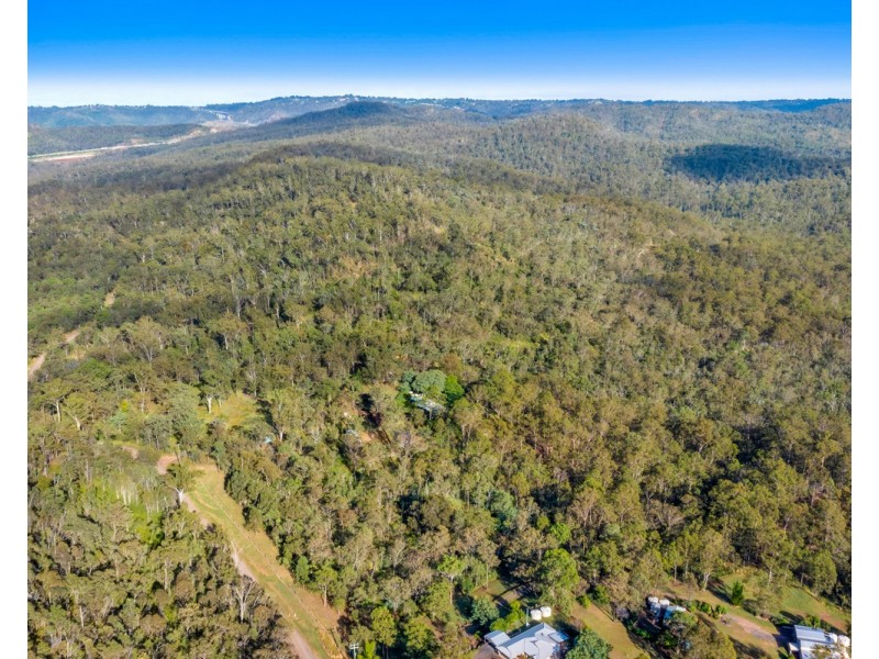 292 Stevens Road, Murphys Creek QLD 4352