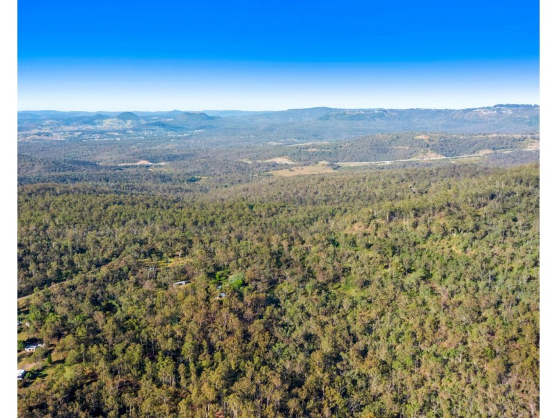 292 Stevens Road, Murphys Creek QLD 4352