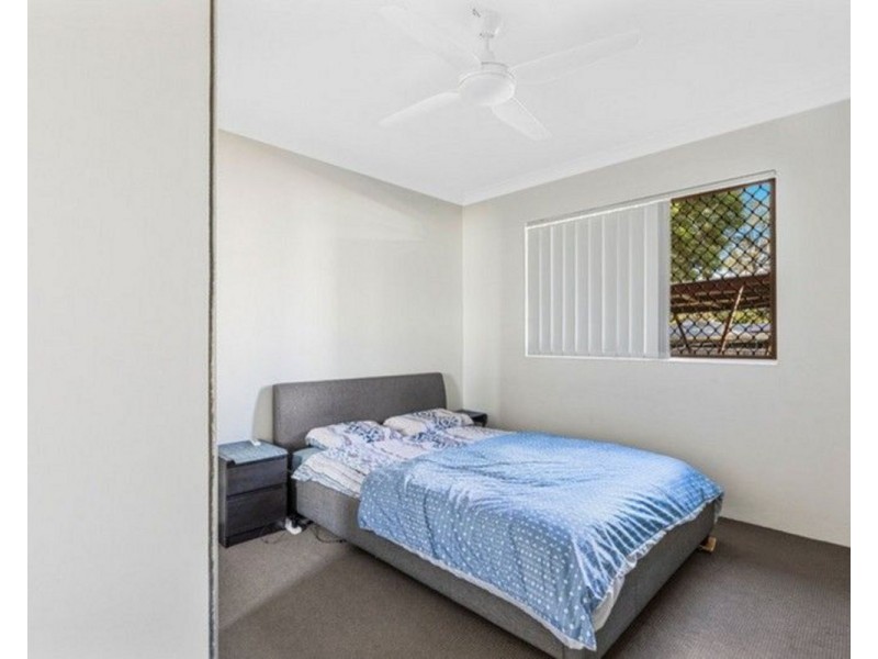 1/277a James Street, Newtown QLD 4350