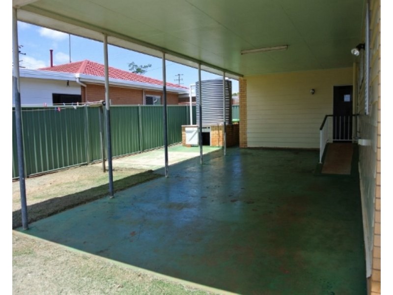11 Matthews Street, Harristown QLD 4350