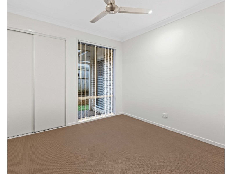 5 Madeleine Court, Glenvale QLD 4350