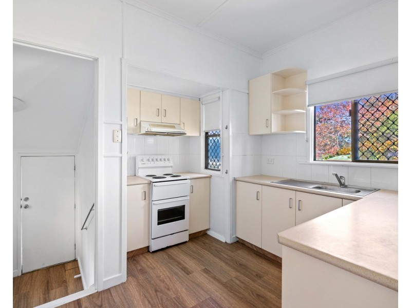 21 Elizabeth Street, South Toowoomba QLD 4350
