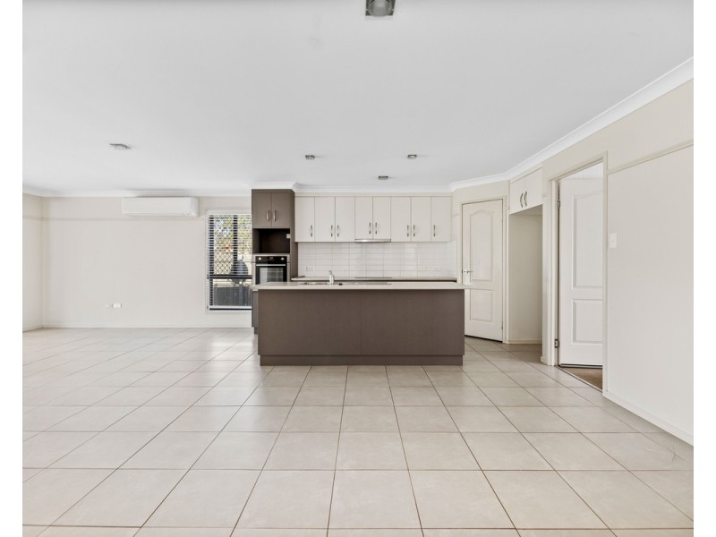 14b Jacaranda Court, Westbrook QLD 4350