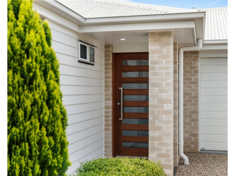 2/38 Entabeni Drive, Kearneys Spring QLD 4350