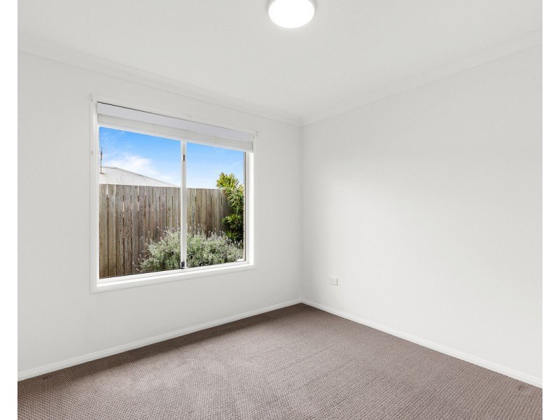 2/38 Entabeni Drive, Kearneys Spring QLD 4350
