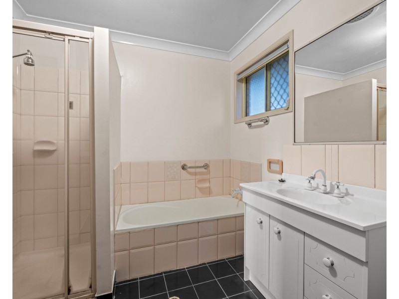 2/130 Curzon Street, Rangeville QLD 4350