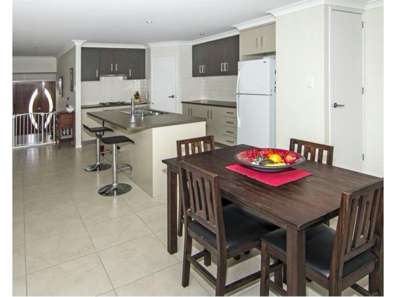 2/16 Tempest Drive, Glenvale QLD 4350