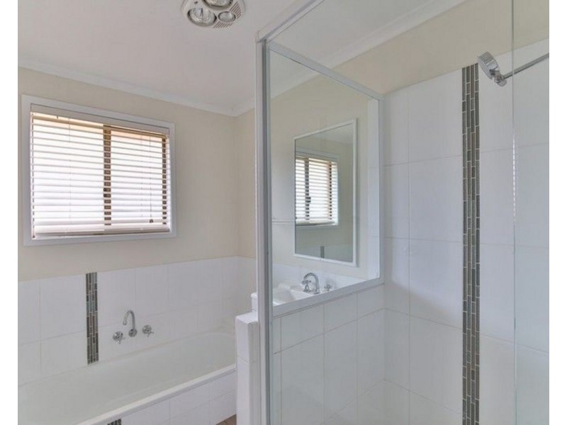 5 Poinciana Street, Newtown QLD 4350