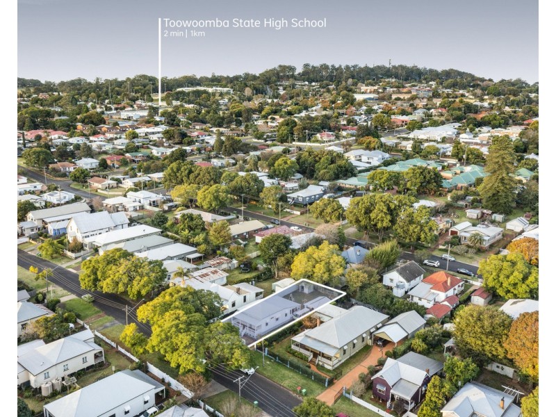12 Allan Street, North Toowoomba QLD 4350