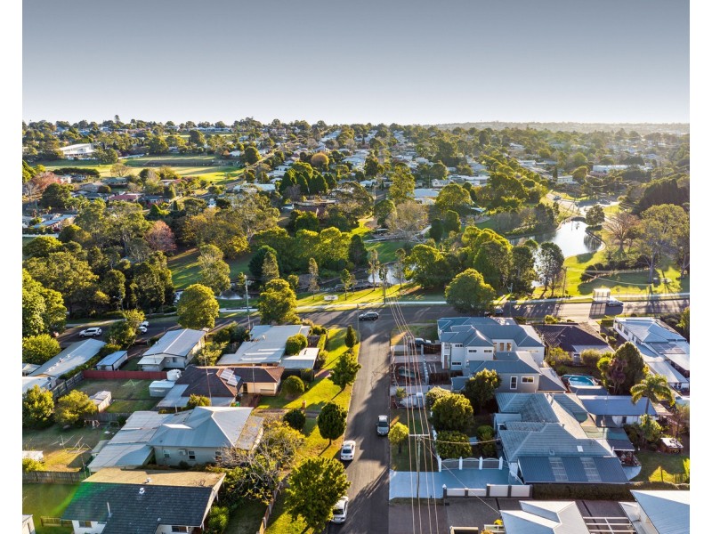 69 Drummond Street, Rangeville QLD 4350