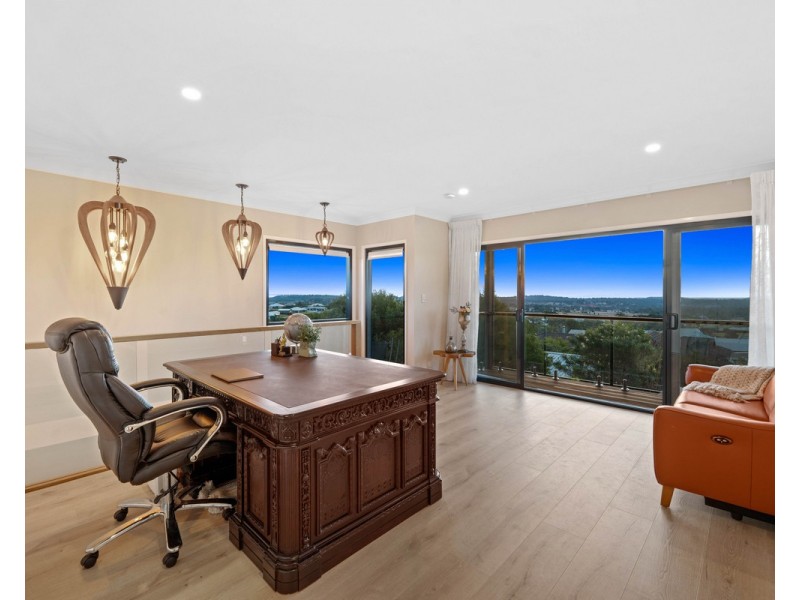 12 Mountview Court, Highfields QLD 4352