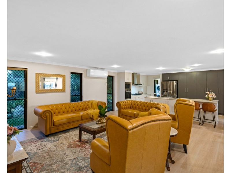 12 Mountview Court, Highfields QLD 4352