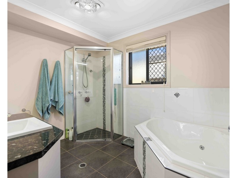 132 Kearney Street, Kearneys Spring QLD 4350